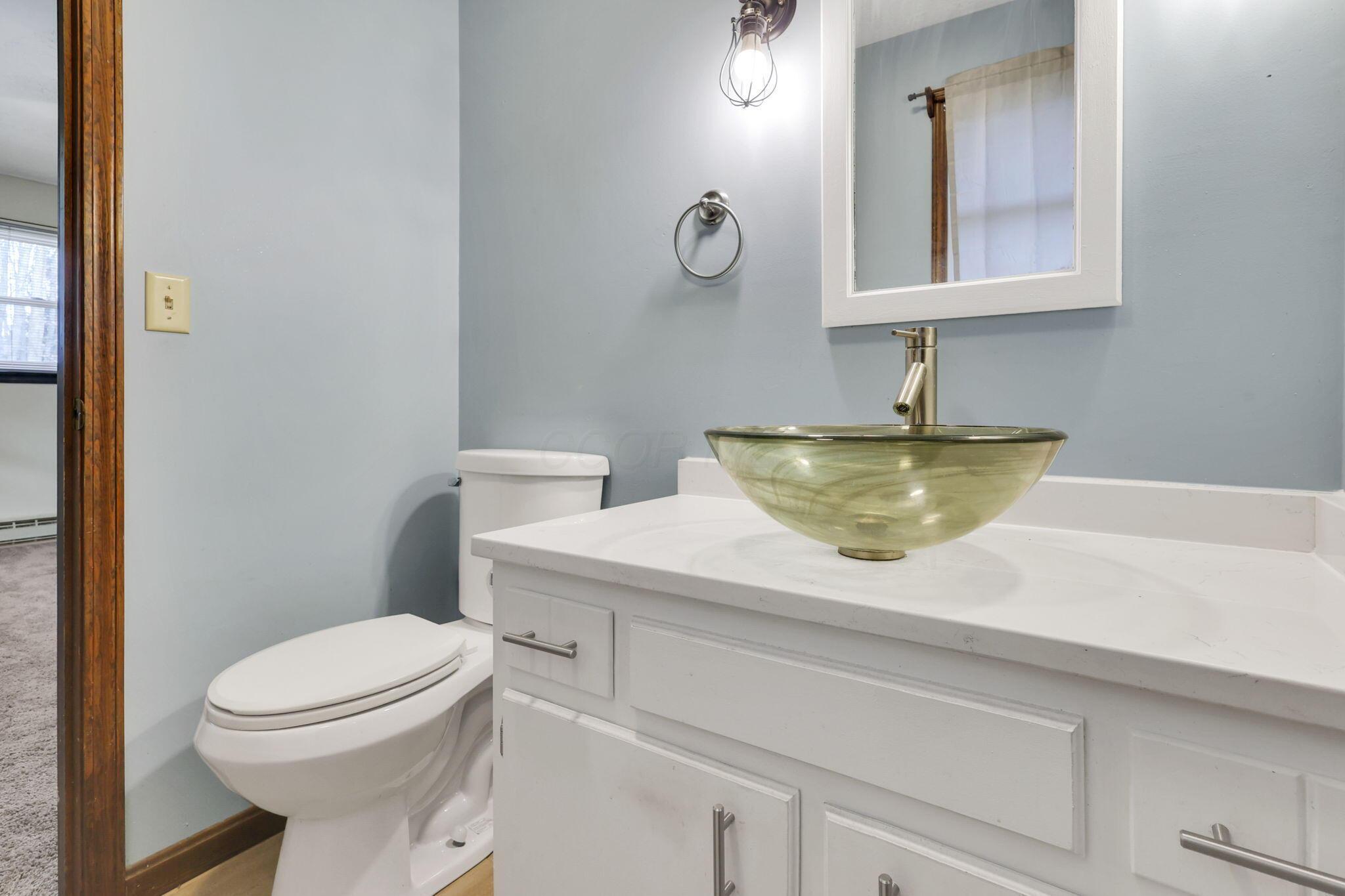 4722 Ritter Road Bellville, OH 44813 - Photo 46 of 68 Owner's bath