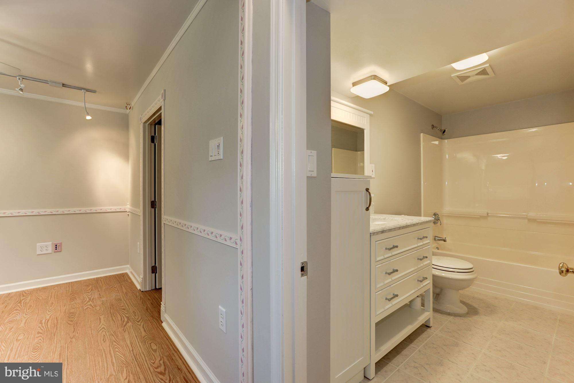 1712 Lauterbach Road Finksburg, MD 21048 - Photo 27 of 44 Hallway leading to bath & bdrm