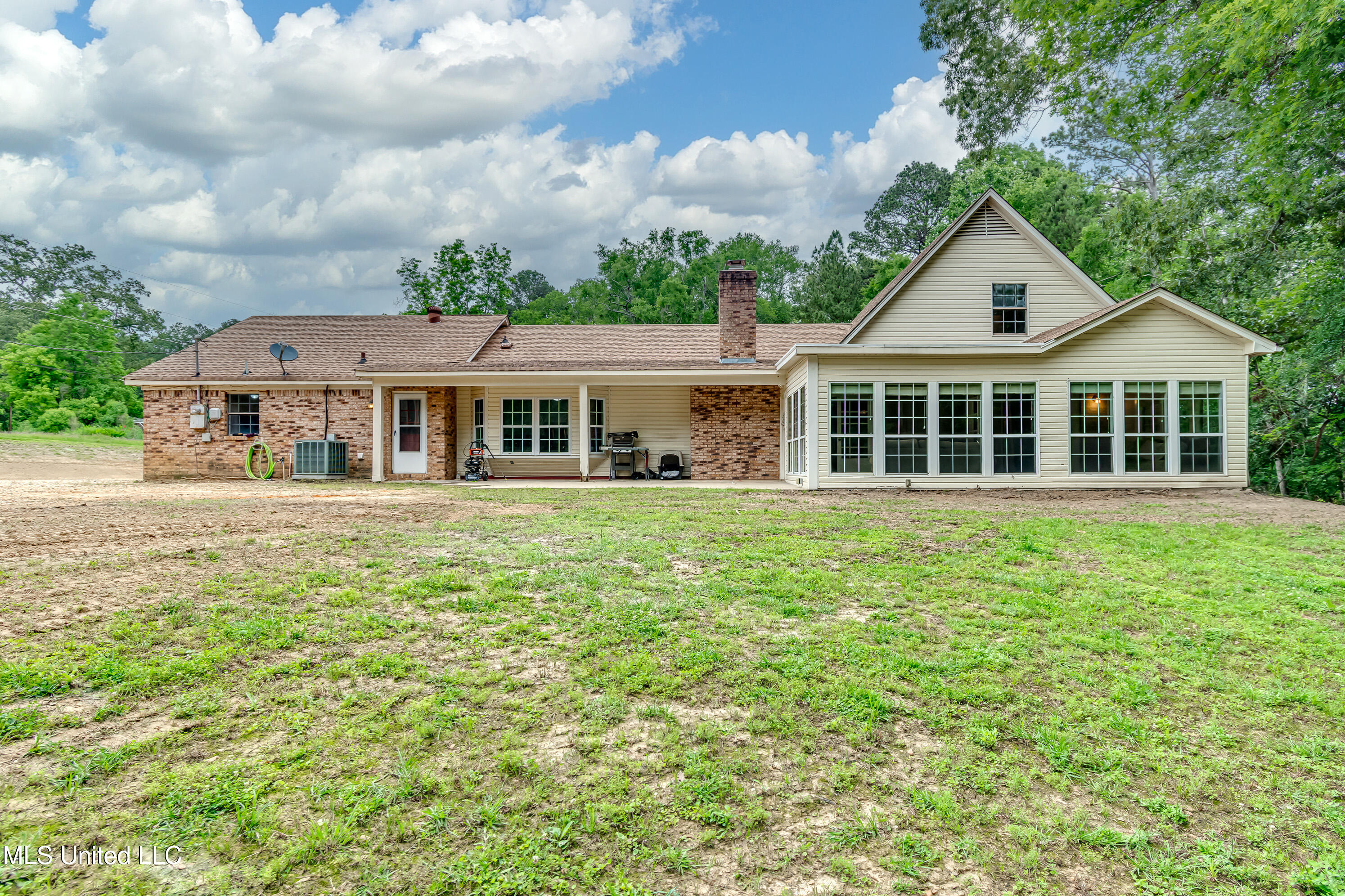 1597 Old Lake Road Brandon, MS 39042 - Photo 16 of 50 1597 Old Lake Rd-22