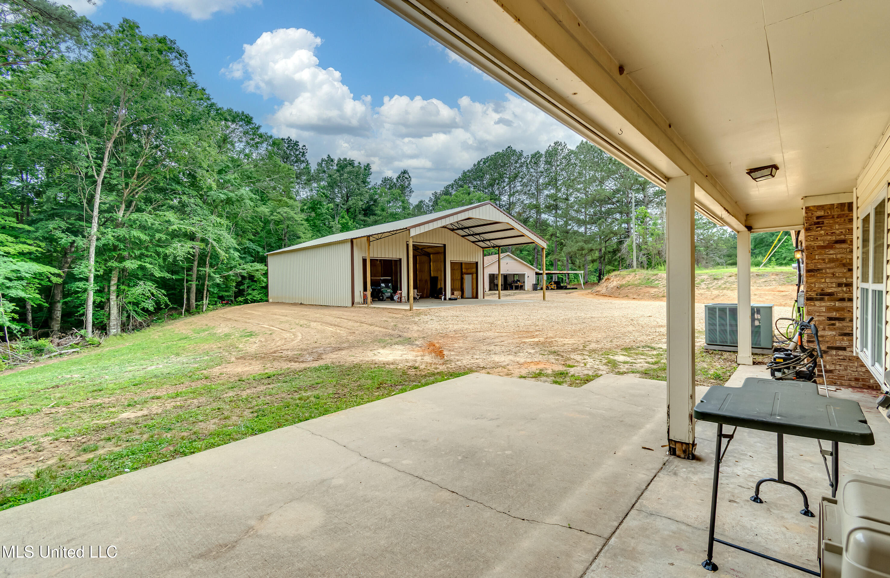 1597 Old Lake Road Brandon, MS 39042 - Photo 19 of 50 1597 Old Lake Rd-27