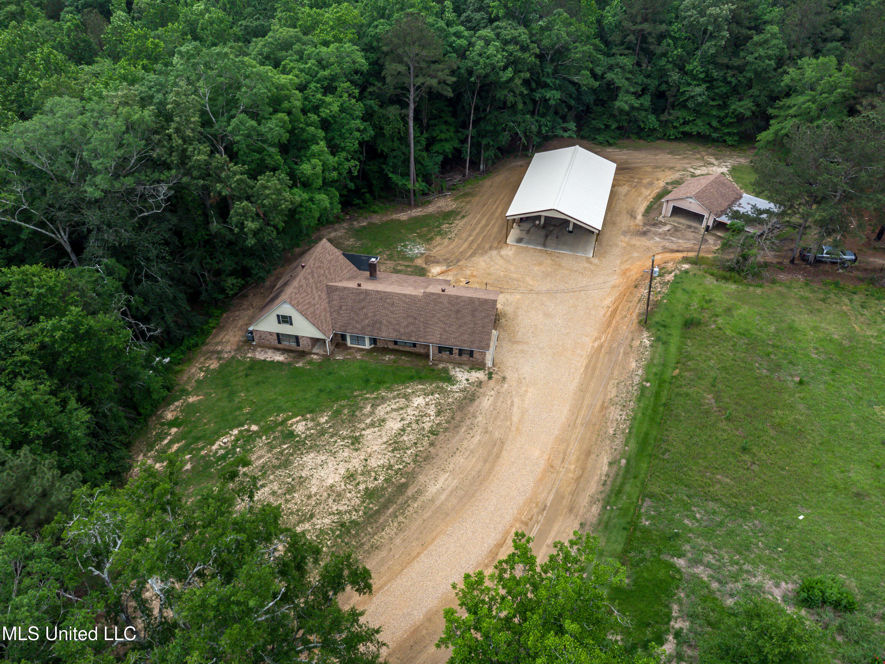 1597 Old Lake Road Brandon, MS 39042 - Photo 7 of 50 1597 Old Lake Rd drone-37