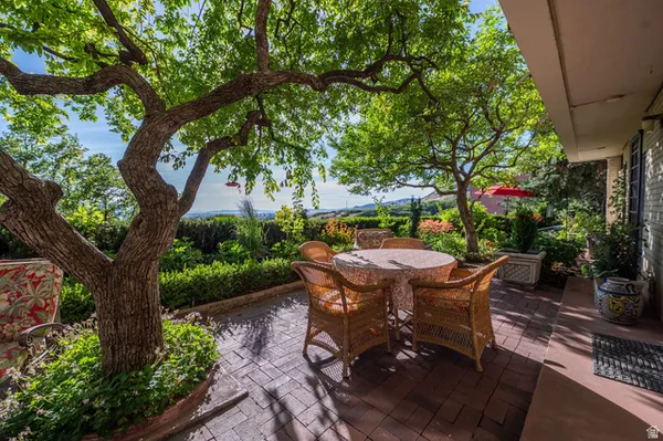 $899,999 | 900 Donner Way, Unit 101, Salt Lake City, UT 84108