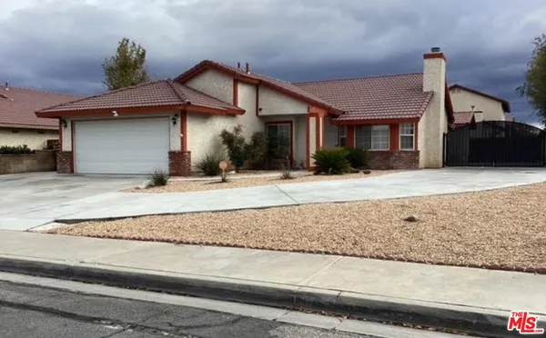 $629,777 | 1518 East Ave J 12, Lancaster, CA 93535