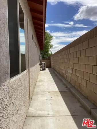 $629,777 | 1518 East Ave J 12, Lancaster, CA 93535