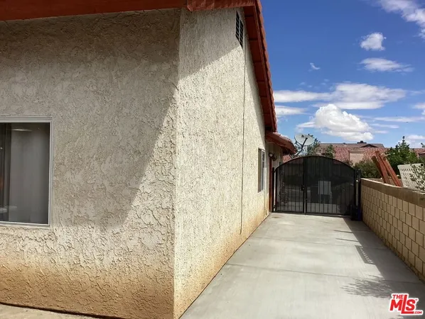 $629,777 | 1518 East Ave J 12, Lancaster, CA 93535