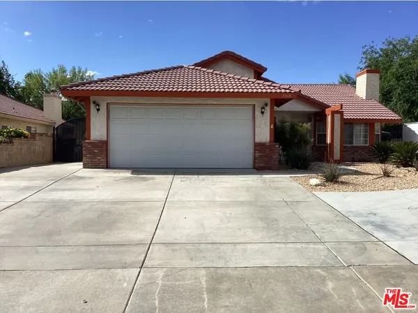 $629,777 | 1518 East Ave J 12, Lancaster, CA 93535