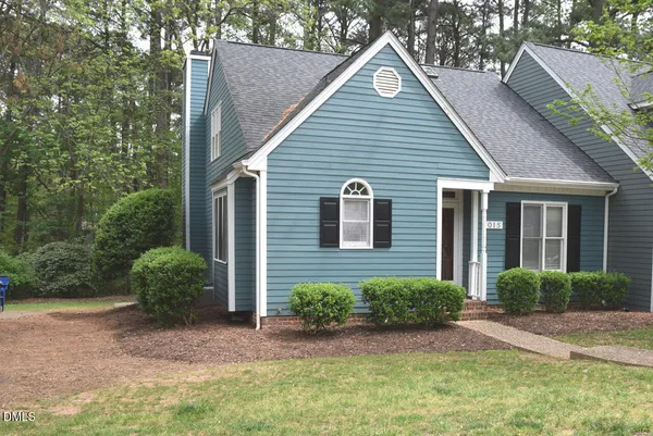 $1,895 | 1015 Oak Lake Court, Raleigh, NC 27606
