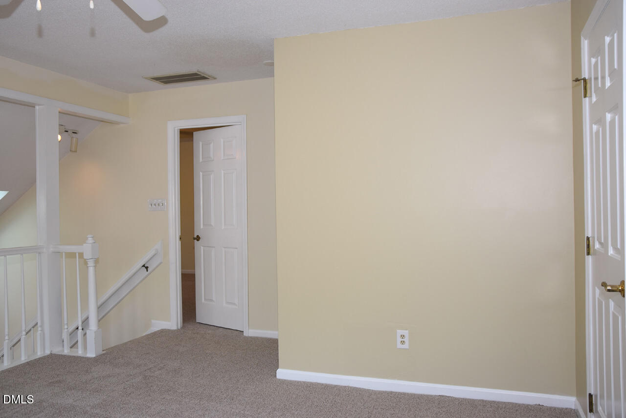 1015 Oak Lake Court Raleigh, NC 27606 - Photo 15 of 37 Loft