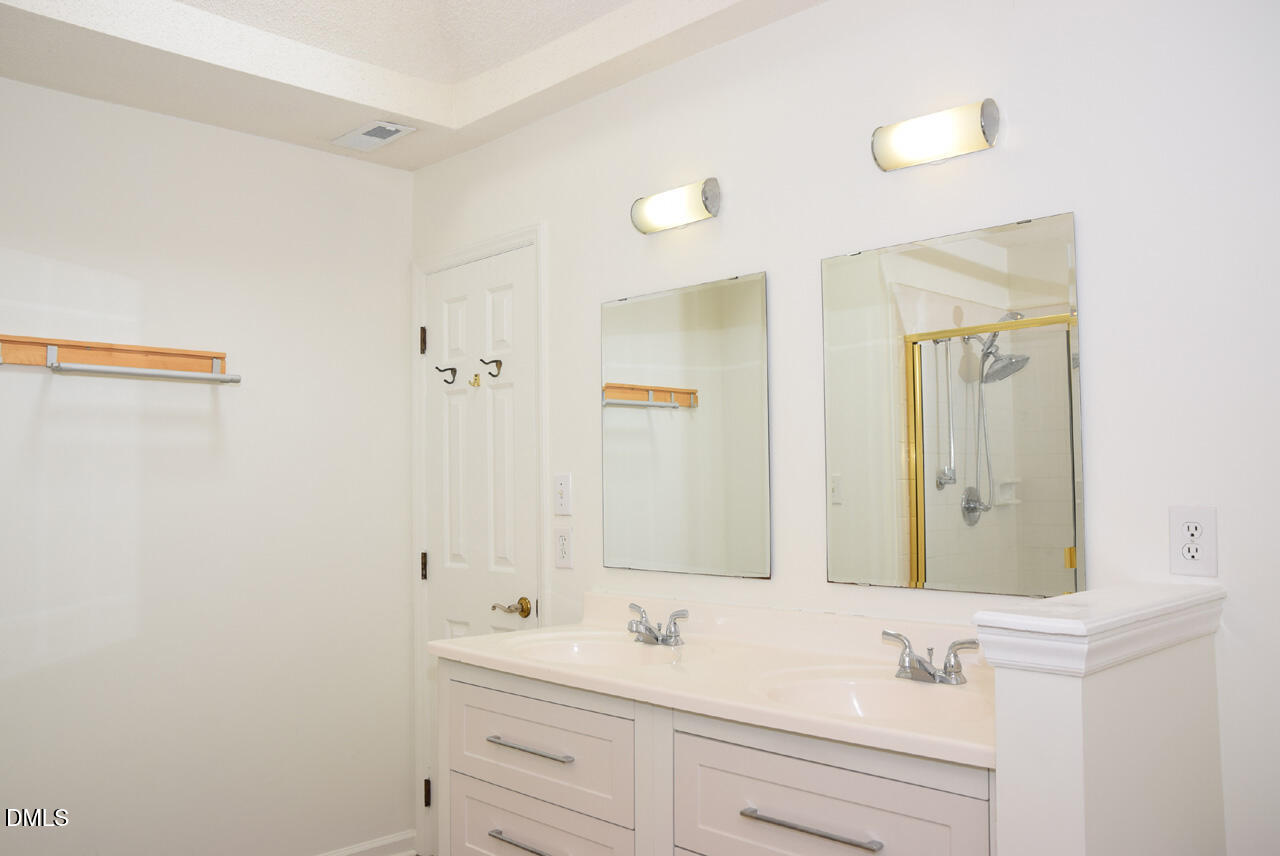 1015 Oak Lake Court Raleigh, NC 27606 - Photo 21 of 37 Primary Bath 1