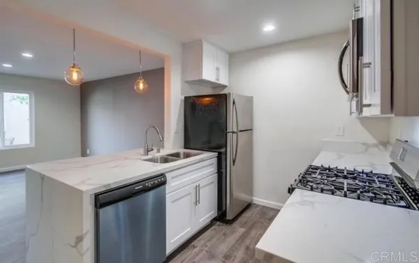 $2,145 | 343 Lansing Circle, Unit B, Escondido, CA 92025