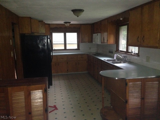 2920 South Ridge Road East Ashtabula, OH 44004 - Photo 8 of 16 Kitchen