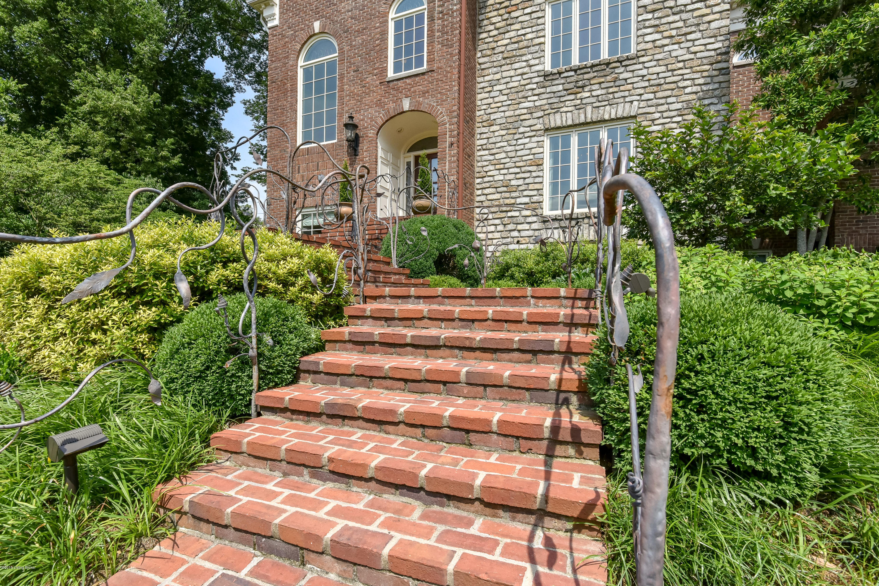 5015 Old Federal Road Louisville, KY 40207 - Photo 4 of 49 04 LSIR 20180628 5676
