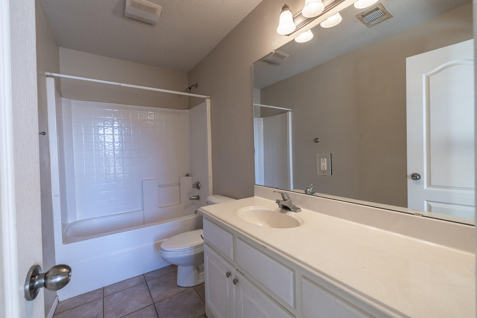 9702 Vernon Avenue Lubbock, TX 79423 - Photo 14 of 43 1-14