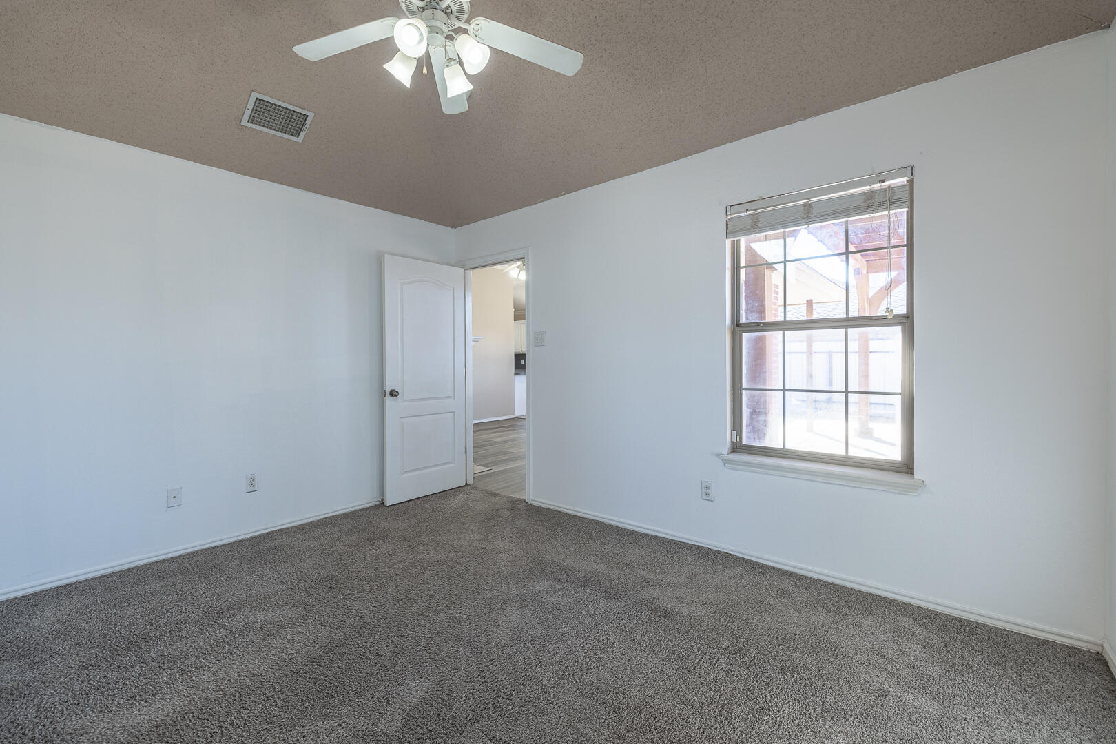 9702 Vernon Avenue Lubbock, TX 79423 - Photo 20 of 43 1-20