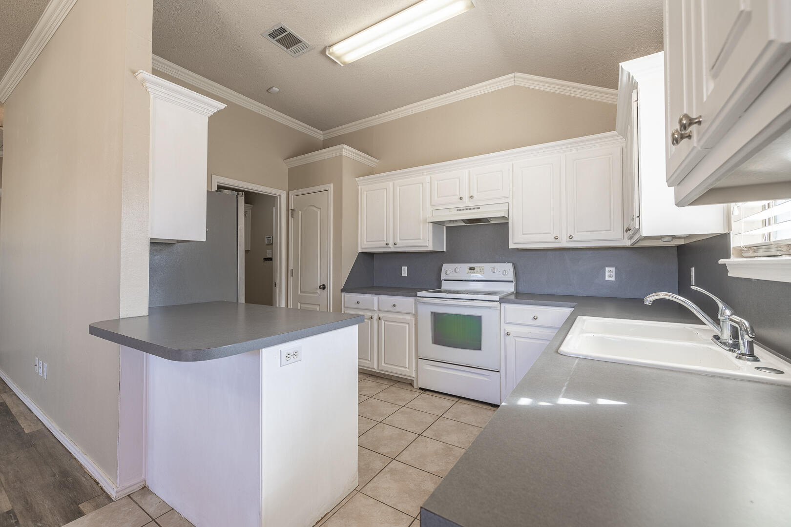 9702 Vernon Avenue Lubbock, TX 79423 - Photo 32 of 43 1-32