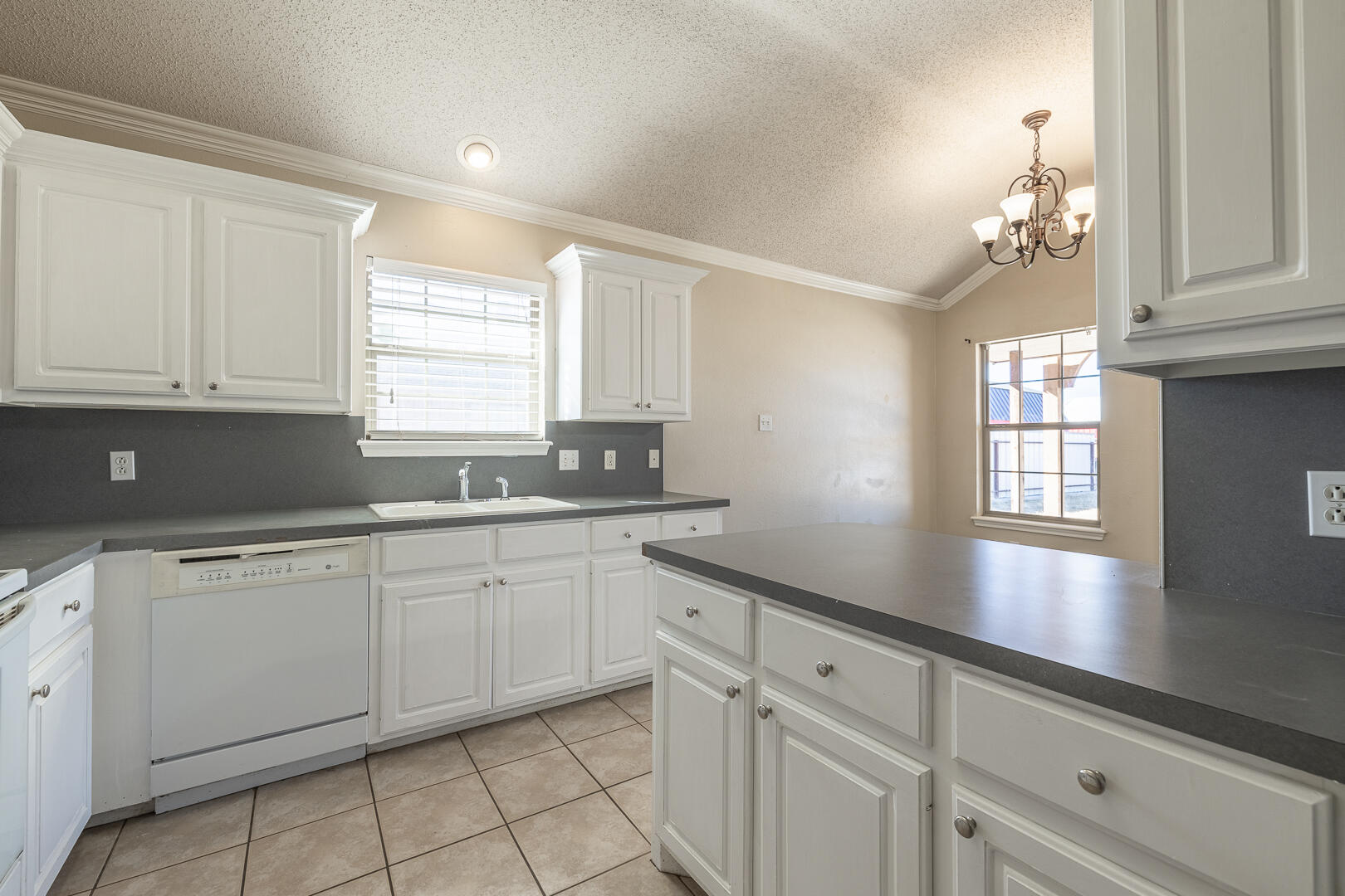 9702 Vernon Avenue Lubbock, TX 79423 - Photo 36 of 43 1-36