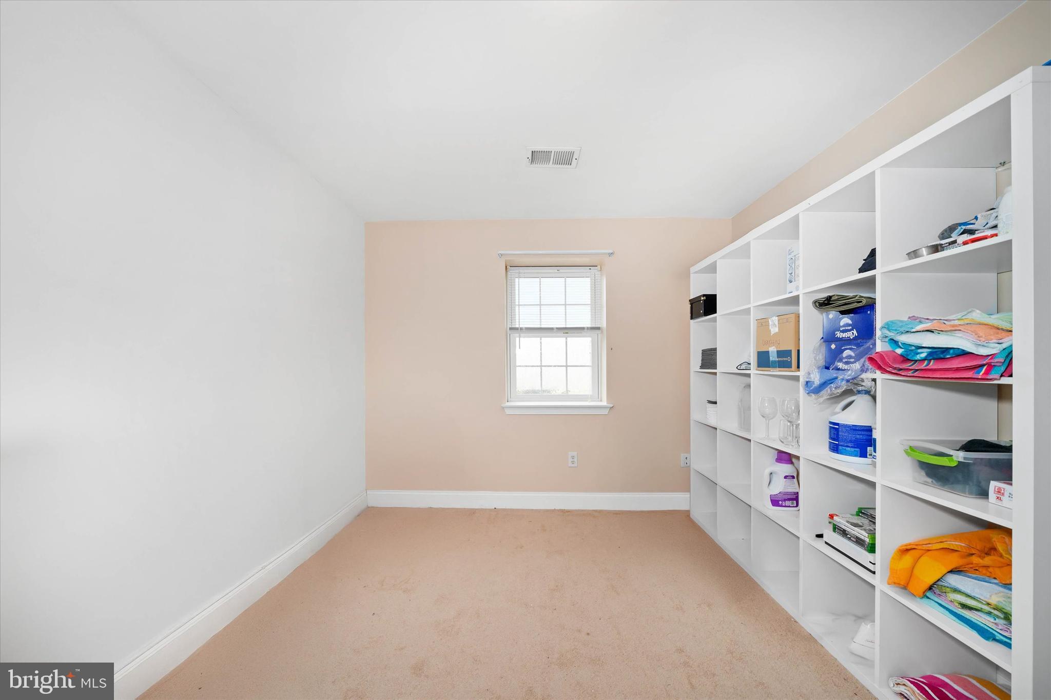 1331 Cherry Tree Road Aston, PA 19014 - Photo 30 of 40 a room with toys and white walls
