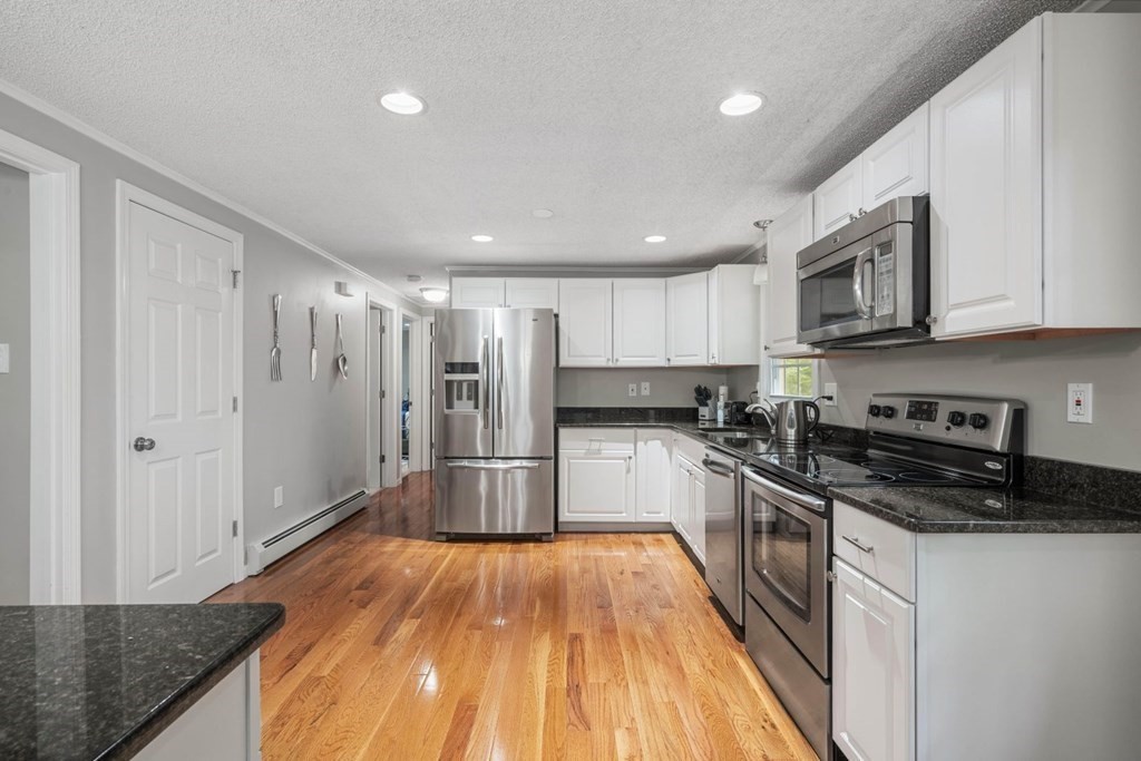 133 Gratuity Road Groton, MA 01450 - Photo 10 of 26 Gallery Image 10