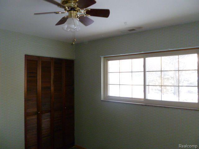 2619 West Avon Road Rochester, MI 48309 - Photo 9 of 10 9