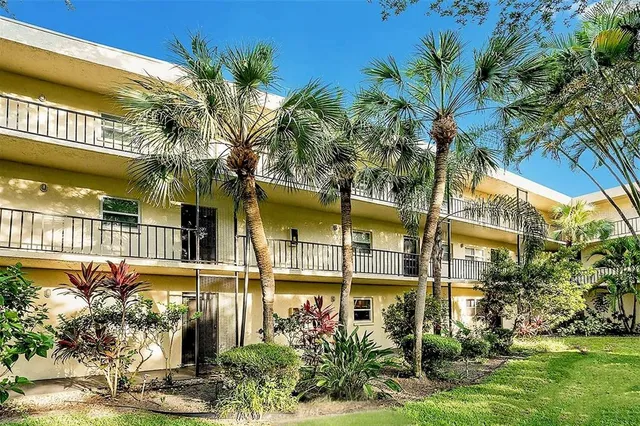 $1,500 | 11485 Oakhurst Road, Unit 1200303, Largo, FL 33774
