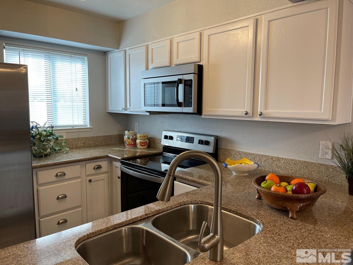 3230 Wedekind Road, Unit 17 Sparks, NV 89431 - Photo 5 of 38 Photo 5
