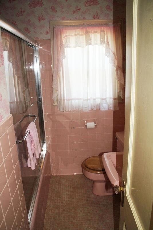 1103 Victory Road Southeast Roanoke, VA 24014 - Photo 29 of 49 A-28