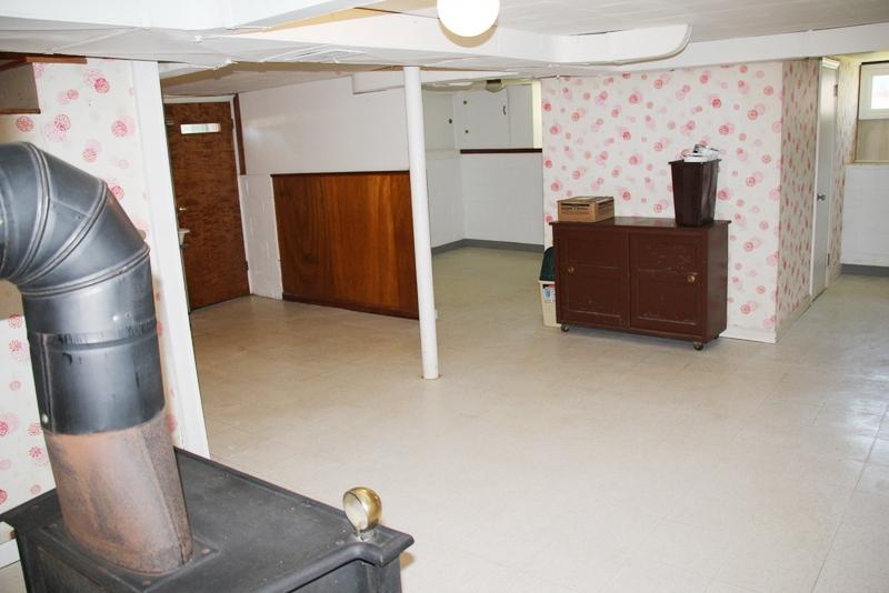 1103 Victory Road Southeast Roanoke, VA 24014 - Photo 36 of 49 A-35