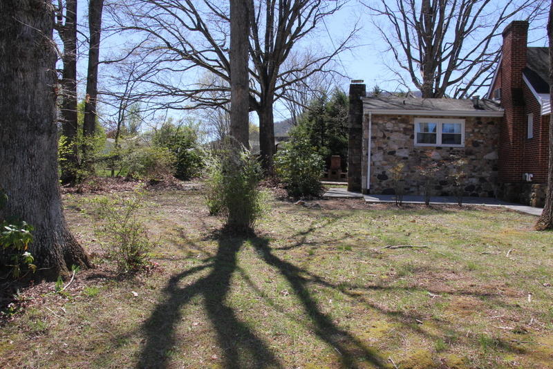1103 Victory Road Southeast Roanoke, VA 24014 - Photo 5 of 49 A-4