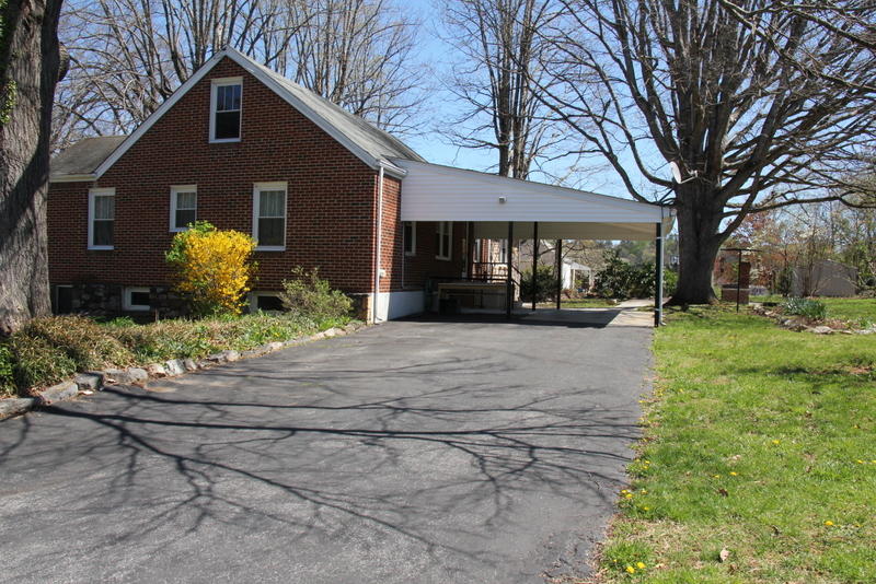 1103 Victory Road Southeast Roanoke, VA 24014 - Photo 41 of 49 A-40