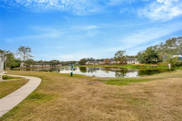 $1,400 | 308 Lake Parsons Green, Unit 102, Brandon, FL 33511
