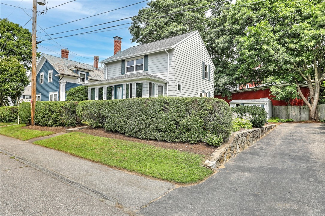 72 Bay Road Barrington, RI 02806 - Photo 4 of 17