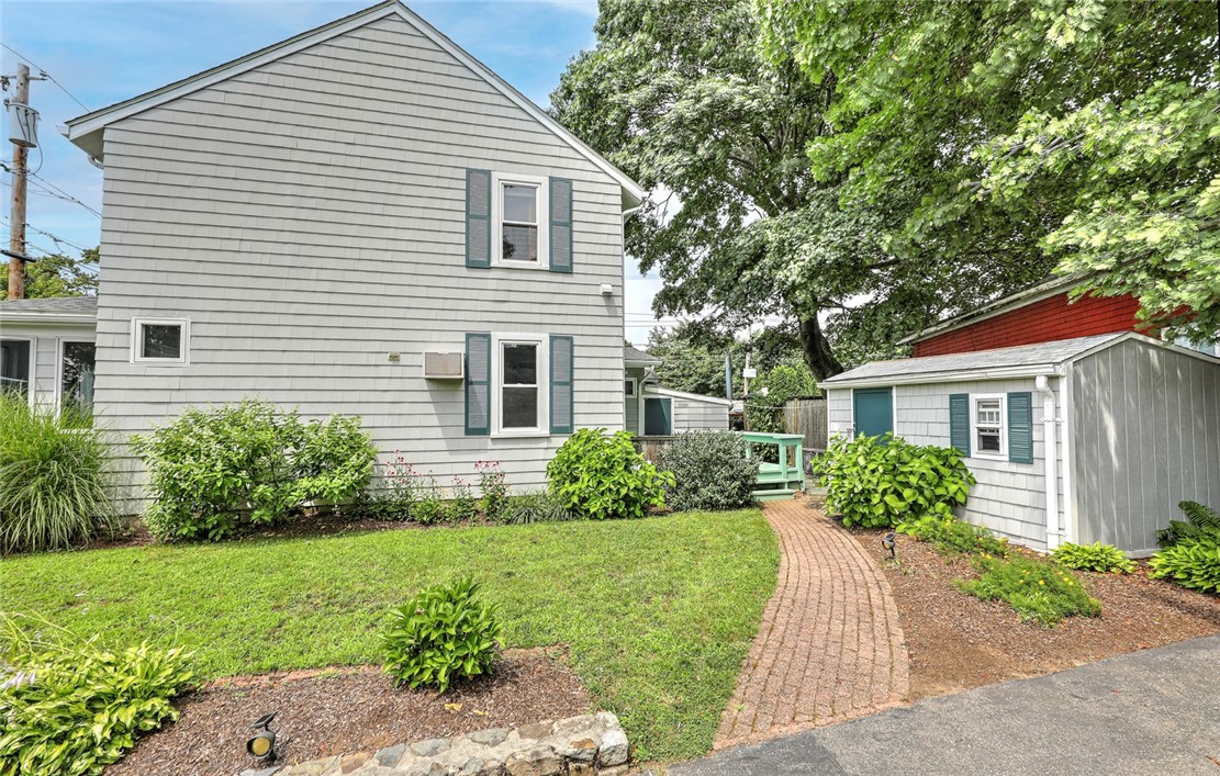 72 Bay Road Barrington, RI 02806 - Photo 5 of 17