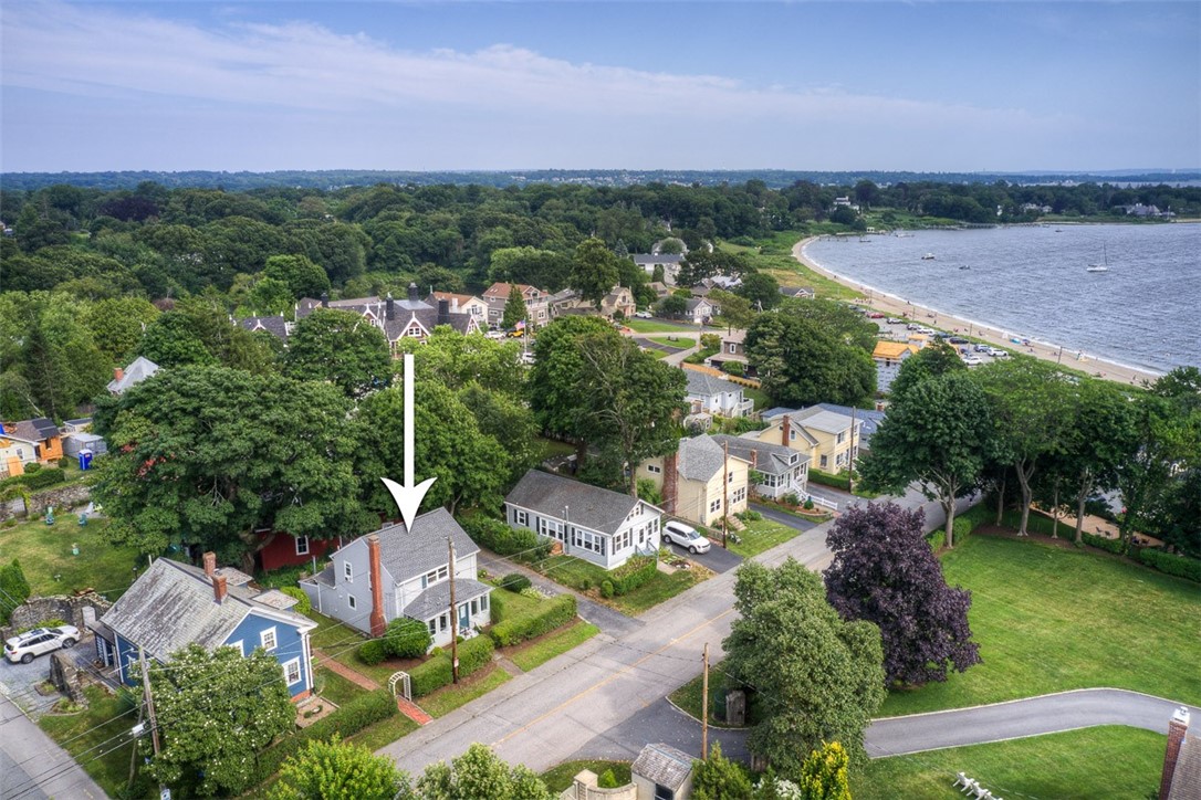 72 Bay Road Barrington, RI 02806 - Photo 6 of 17