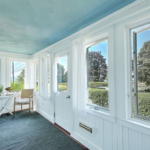 72 Bay Road Barrington, RI 02806 - Photo 9 of 17