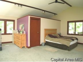 7367 Deer Run Road Pleasant Plains, IL 62677 - Photo 8 of 12 Gallery Image 8
