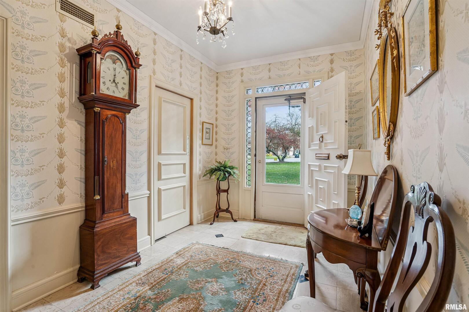 500 54th Street, Unit A Moline, IL 61265 - Photo 6 of 50