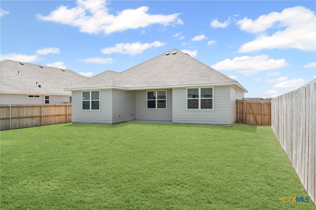 7906 Timber Holw Lane Temple, TX 76502 - Photo 29 of 29 a backyard of a house with lots of green space