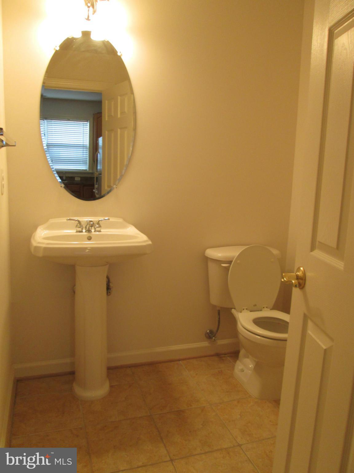 8103 Hard Shale Road Manassas, VA 20111 - Photo 12 of 29 Bath