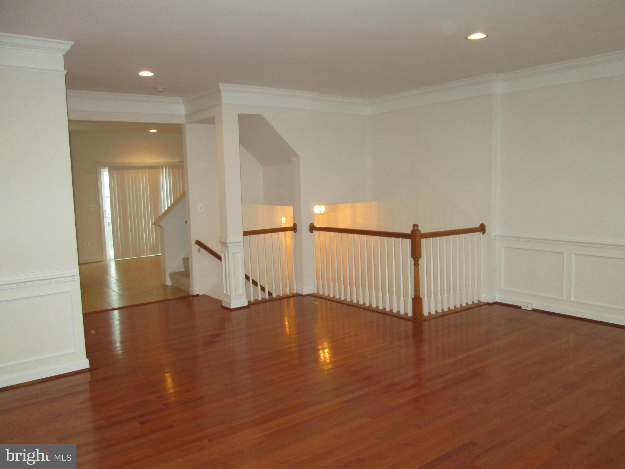 8103 Hard Shale Road Manassas, VA 20111 - Photo 5 of 29 Family Room