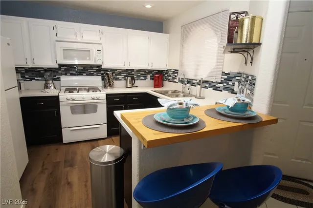 $2,000 | Undisclosed Address, Las Vegas, NV 89118