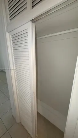 $1,700 | 2800 Northeast 203rd Street, Unit 17, Aventura, FL 33180