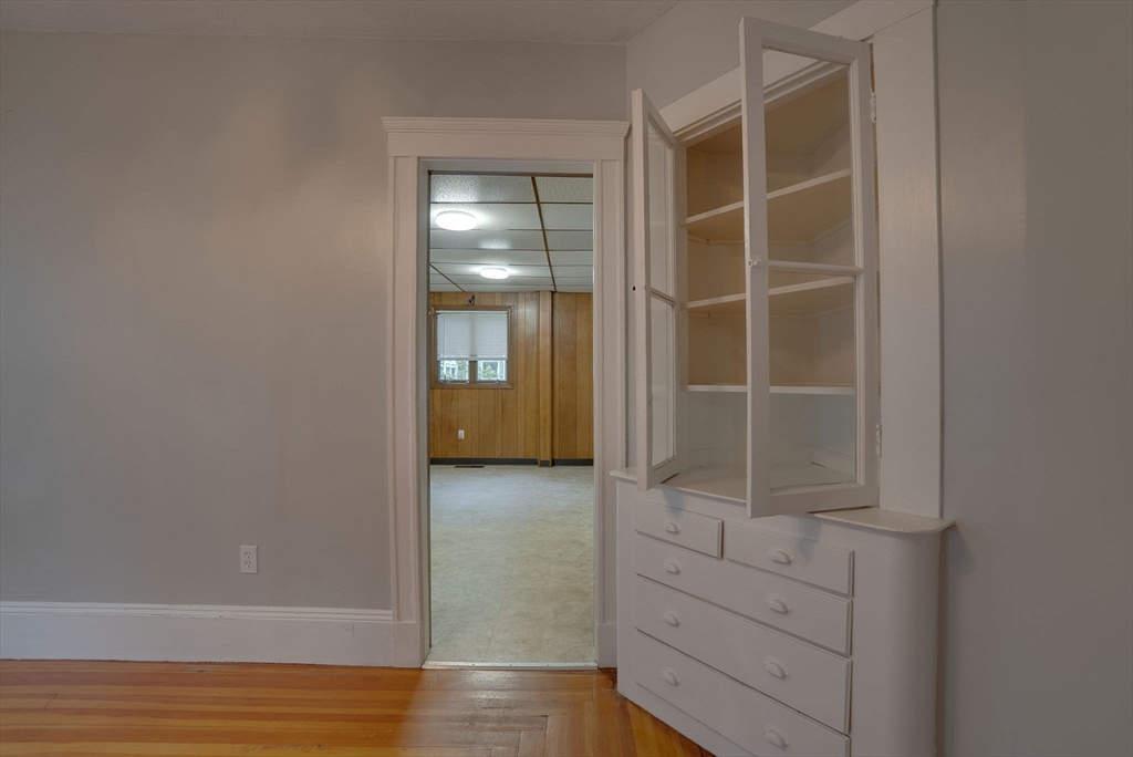 40 Simpson Avenue Somerville, MA 02144 - Photo 8 of 34