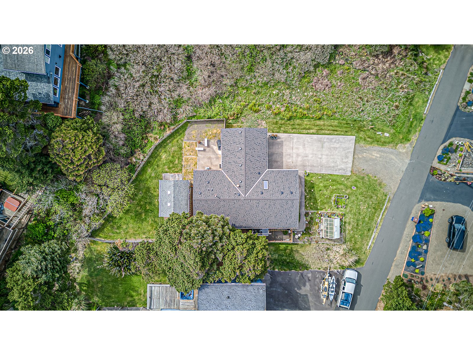 520 Cardinal Street Depoe Bay, OR 97341 - Photo 2 of 37