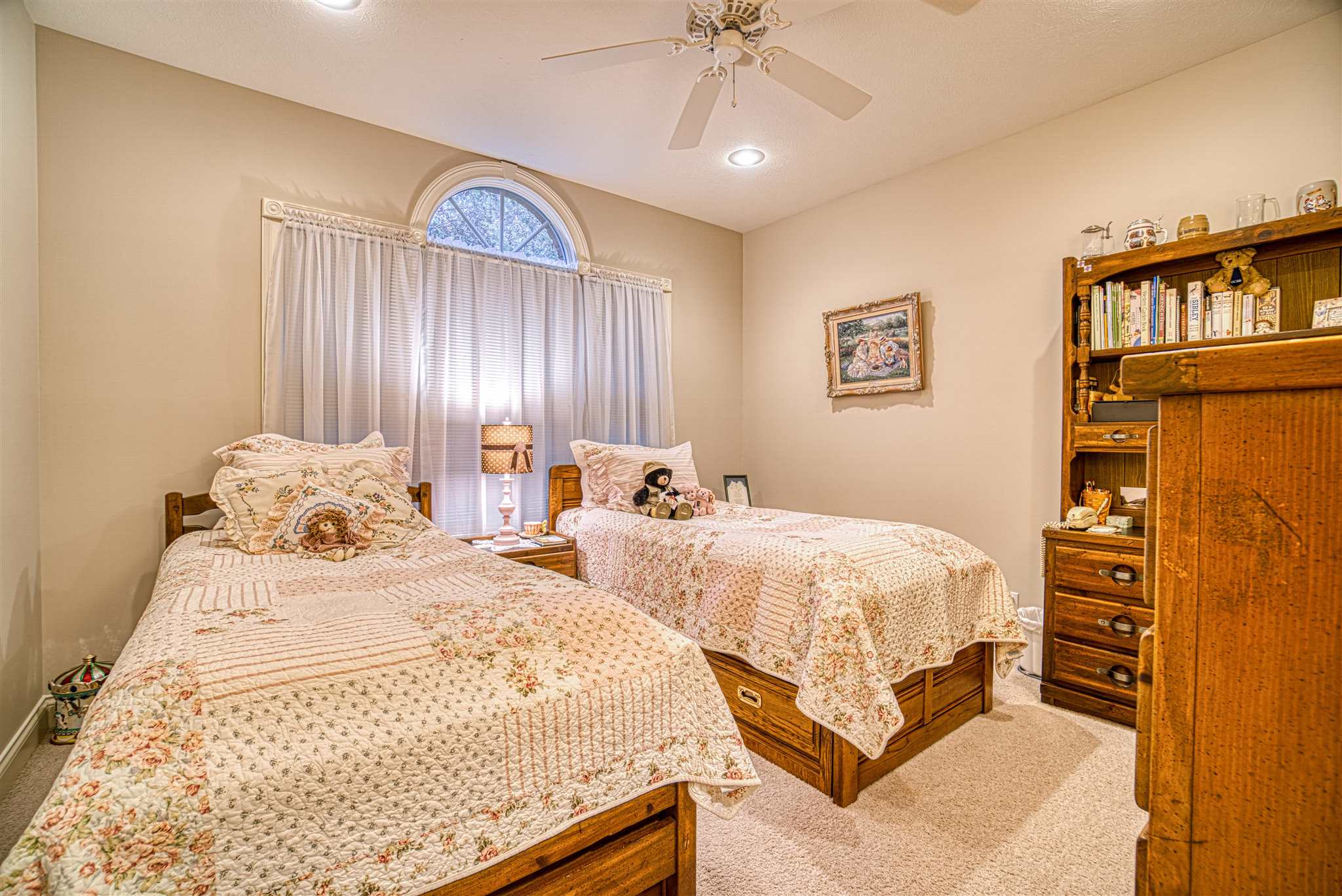 3199 Oak Ridge Court Newburgh, IN 47630 - Photo 14 of 35 Gallery Image 14
