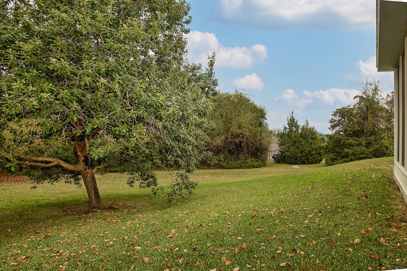 12121 North Ridgeway Willis, TX 77318 - Photo 19 of 47