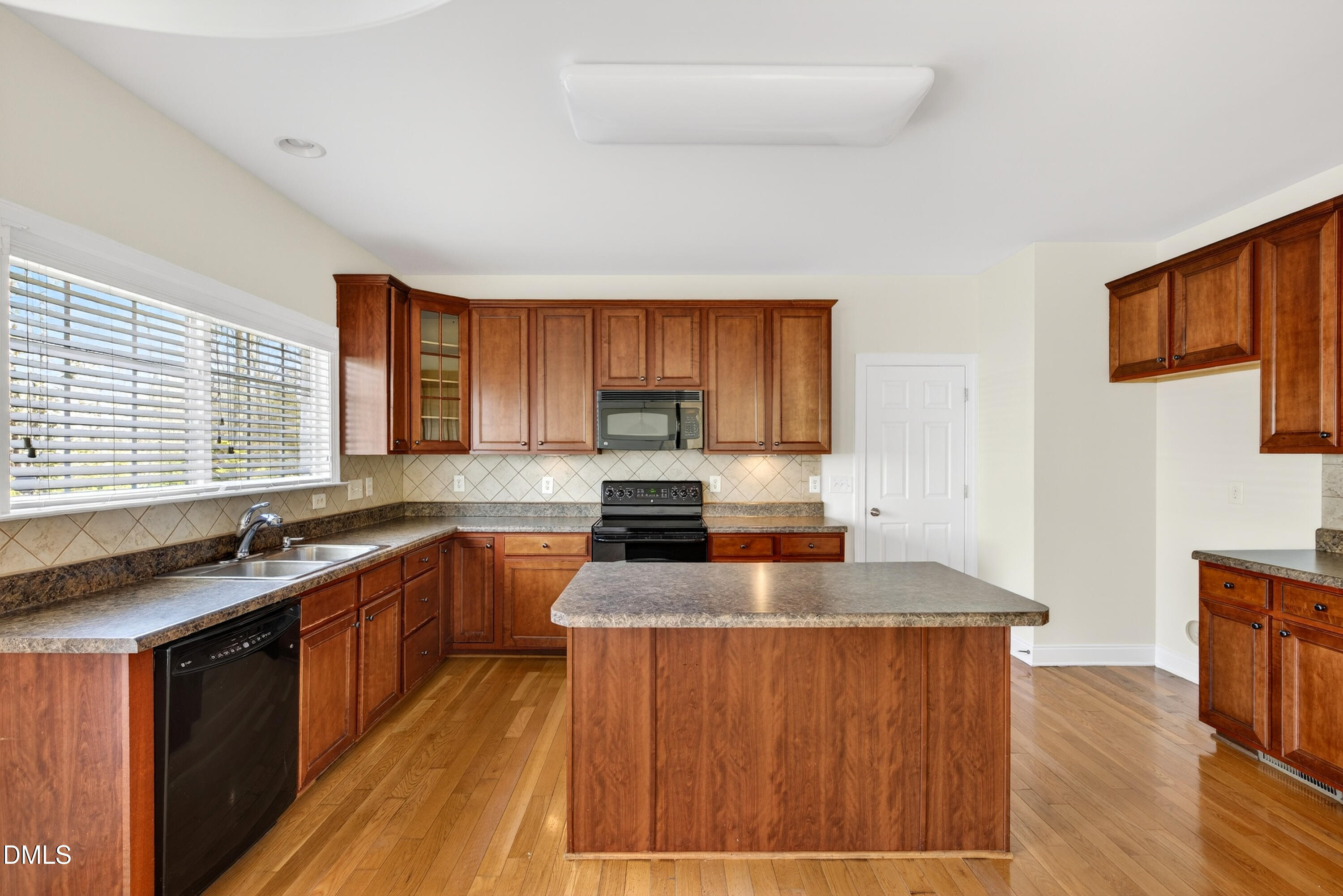 225 Quarryrock Road Holly Springs, NC 27540 - Photo 14 of 46 EJ9A3375