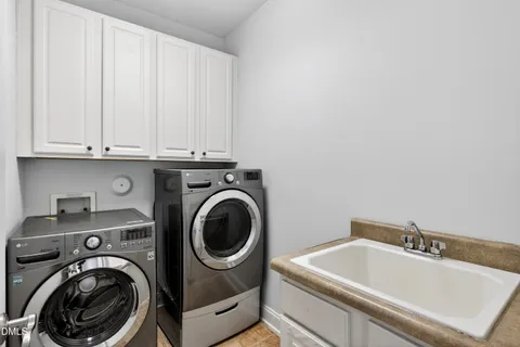 $625,000 | 225 Quarryrock Road, Holly Springs, NC 27540