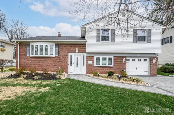 $799,000 | 174 Liberty Street, Clark, NJ 07066