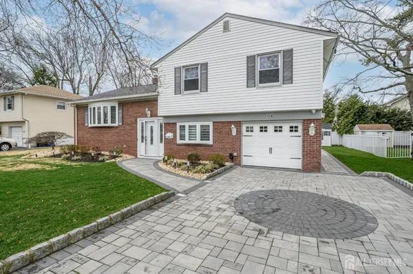 $799,000 | 174 Liberty Street, Clark, NJ 07066