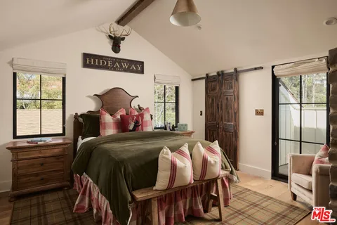 $3,995,000 | 2835 Westbrook Avenue, Los Angeles, CA 90046